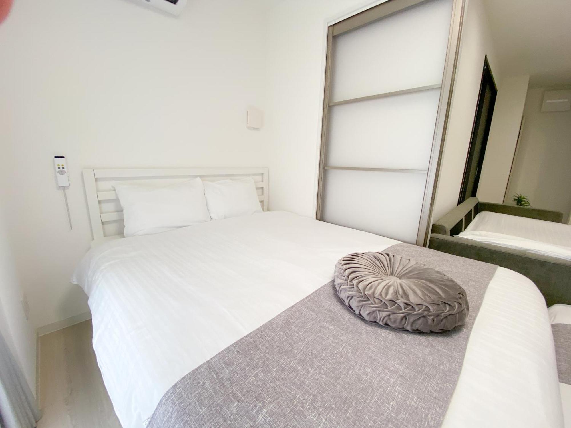 Residential Hotel Glitter Usjまで1駅5分 Osaka Bagian luar foto